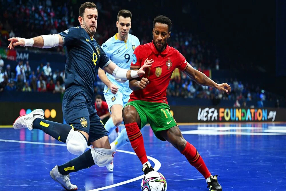 快问快答：C罗表示沙特比西甲进球更难