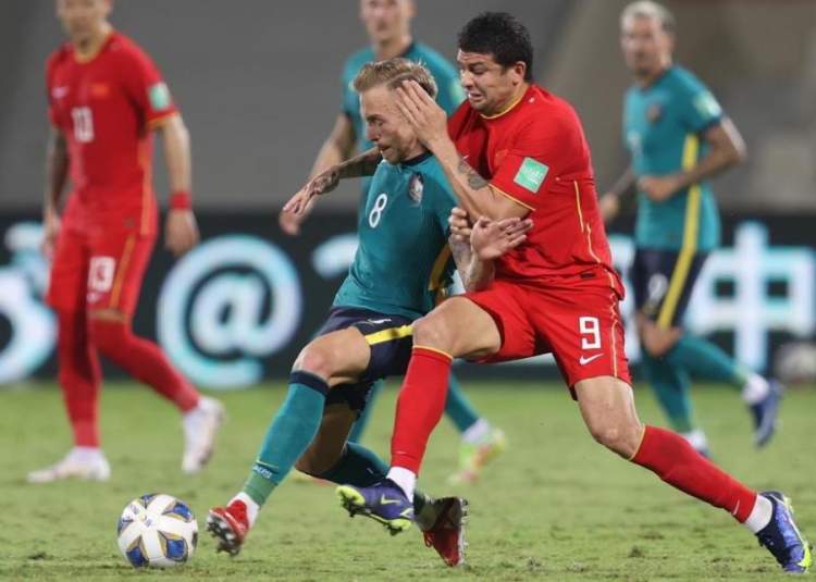 阿莱尼亚：佩德里对巴萨来说不可或缺；热刺曾经想签下我